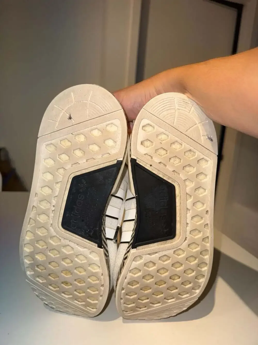 Adidas NMD_R1 V2 Tokyo White Black Size 8.5